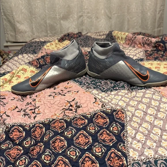 Nike Phantom Vision Academy DF Indoor Soccer Shoes Blue with Orange Swoosh 11.5 - Picture 4 of 10